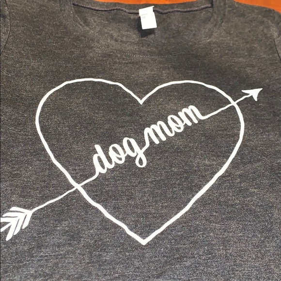 Dog Mom t shirt - Picture 2 of 3